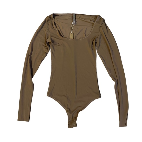 SKIMS NWT Jelly Sheer Long Sleeve Bodysuit Size Small - Picture 1 of 2